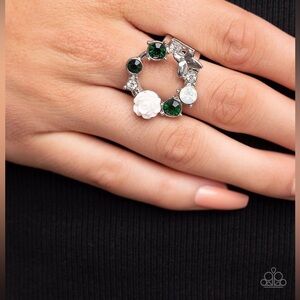 Butterfly Bustle - Green